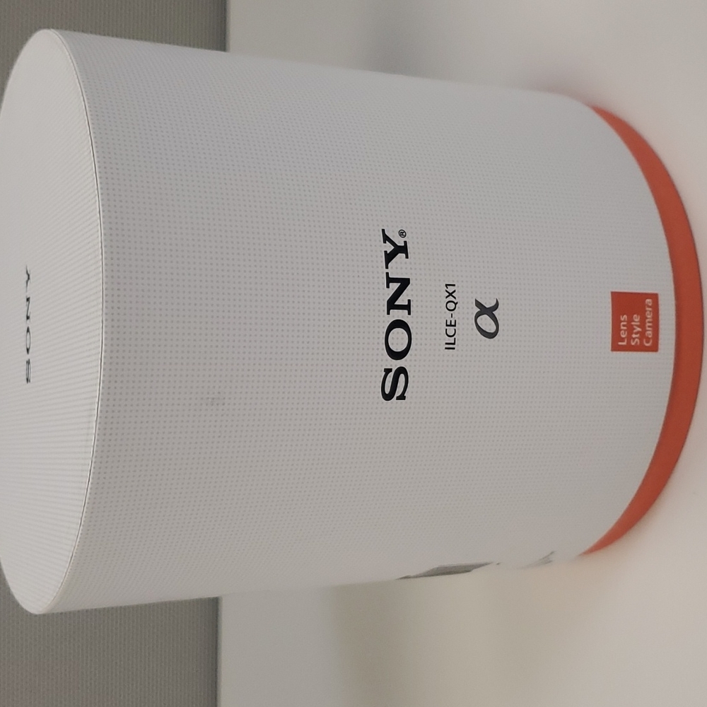 Sony ILCE-QX1 Lense Style Camera